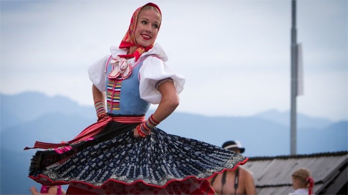 MISS FOLKLÓR 2015