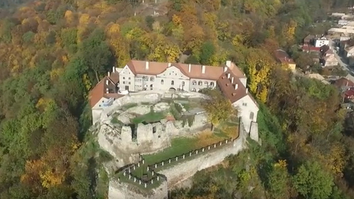 Kultúrne dedičstvo: Hrad Modrý kameň