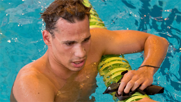 Cold water thrown at Slovak swimming 