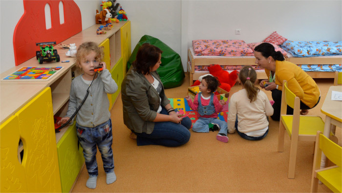 Nursery schools compulsory for 5-year-olds 