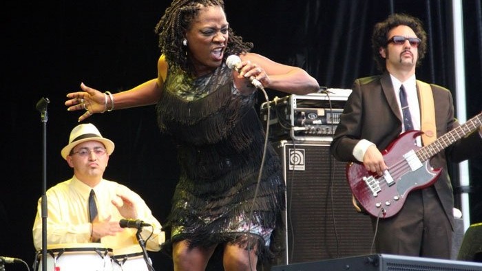 Exclusive_FM: SHARON JONES a THE DAP-KINGS