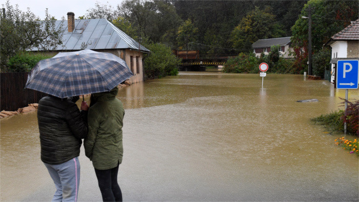 Slovensko očakáva silné dažde, hrozia povodne 