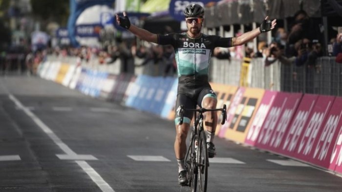 Sagan wins stage after a long wait 