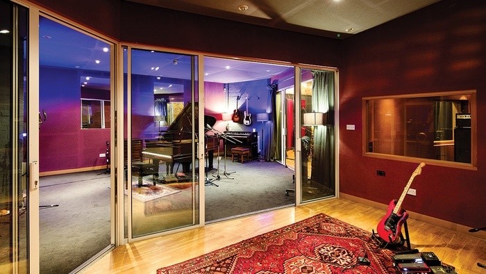 Nahrávacie štúdiá: Livingston Studios