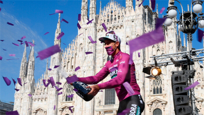 Sagan wins cyclamen jersey at Giro d'Italia