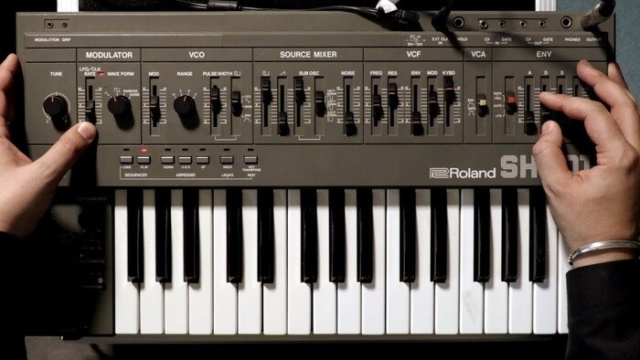 Roland SH-101