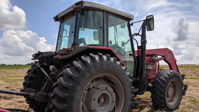 Kvety v Senci sadí traktor, hľadá sa aj mestský vianočný stromček