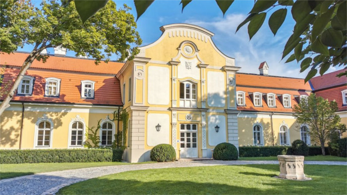 chateau bela.jpg