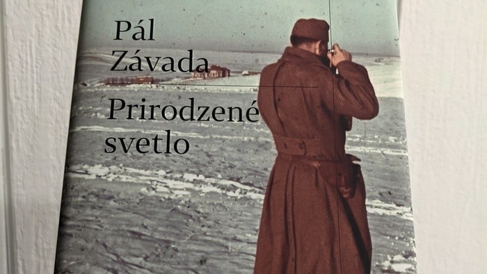 Pál Závada: Prirodzené svetlo