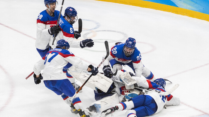 Hokejisti Slovenska sa tešia z postupu do semifinále olympijského turnaja v Pekingu