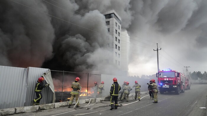 Vojna na Ukrajine - boje prebiehajú aj v Kyjeve.jpg