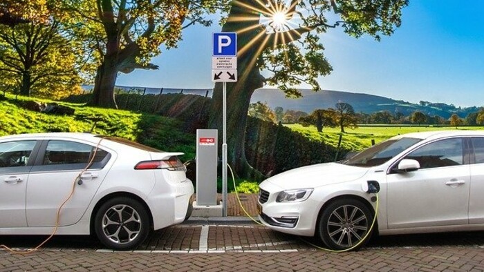 PZ! Ranné radenie / Ako správne narábať s káblom elektromobilov