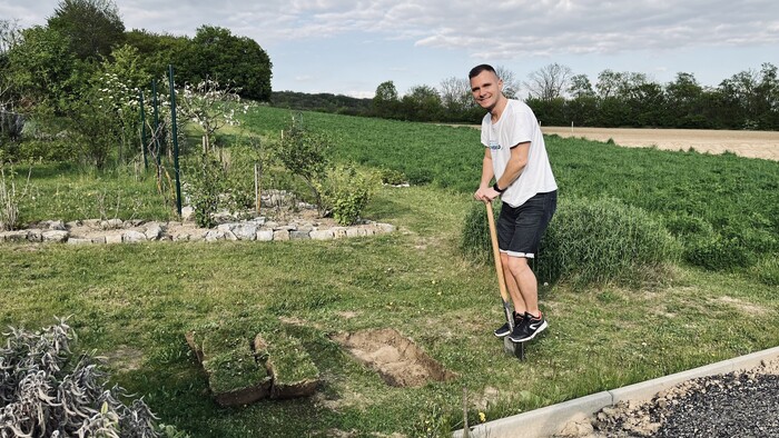 Zo zeme (s Barbarou) / Májové záhradné práce