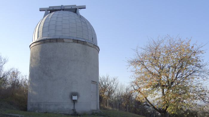 Polstoročie existencie Hvezdárne a planetária v Hlohovci