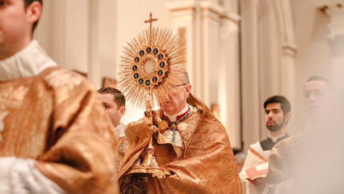 Anna Jakimová z Trebišova vyrába liturgické odevy