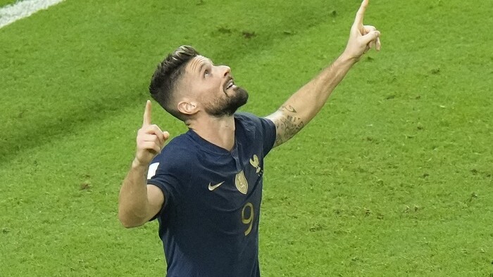 Olivier Giroud sa teší z gólu proti Austrálii