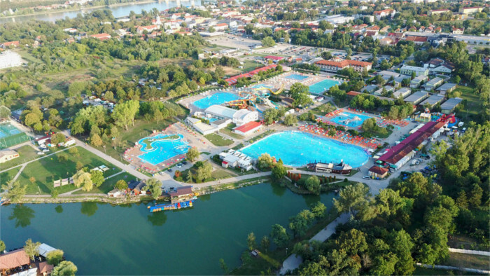 En el centro balneario de Štúrovo-Vadaš inauguraron la temporada veraniega