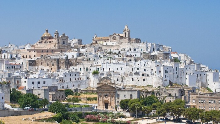 Panoramic view of Ostuni. Puglia-Depositphotos_11504902_original.jpg