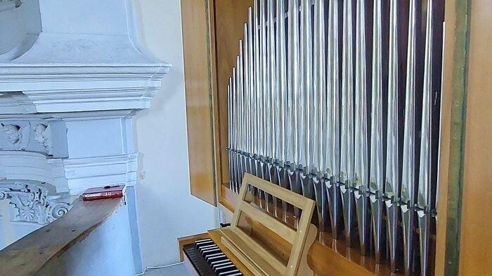 Der Organist Georgij Kurkov aus der Ukraine gastierte in der Schlosskirche von Château Belá