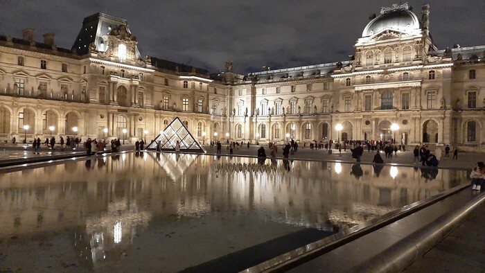 Louvre.jpg