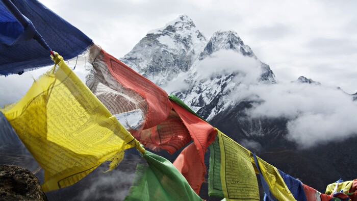 240106_Cestokino_Everest_BC_Dingboche_Ama Dablam_1.jpg