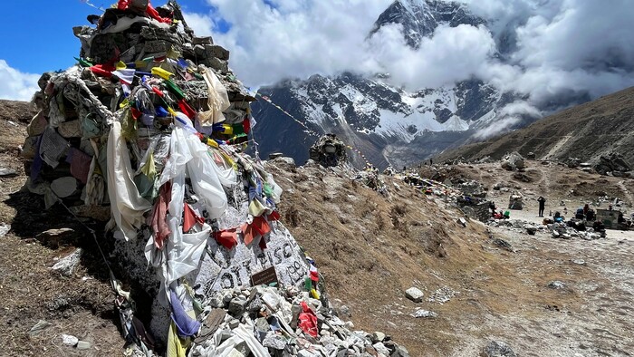 240106_Cestokino_Everest_BC_Scott_Fisher_Memorial.JPG