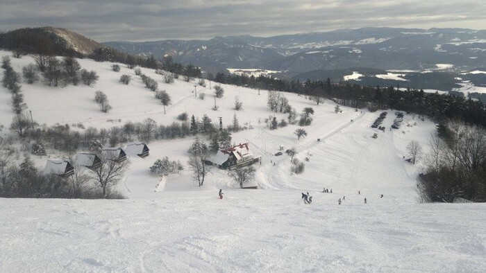 Na skialpinistických lyžiach v lokalite Podkonice Pleše