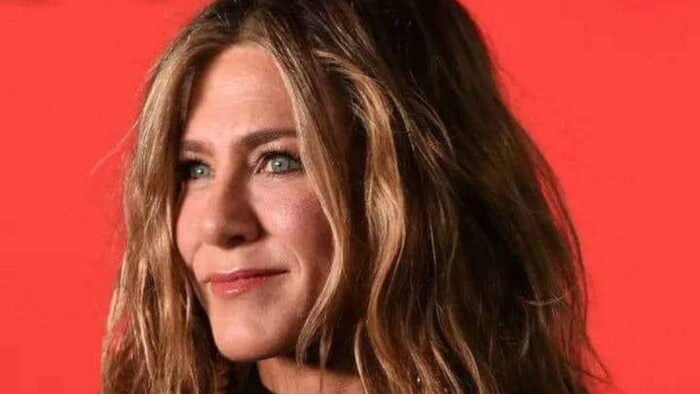 Jennifer-Aniston-FB