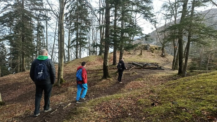 Masívny vrch Goleštan nad Višňovskou dolinou