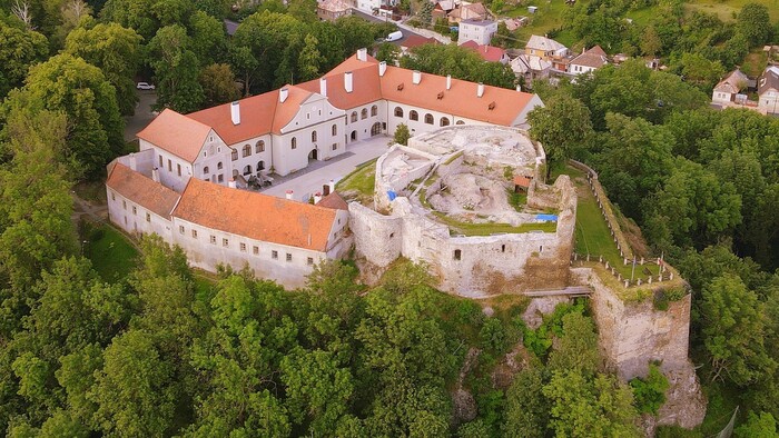 Ľudia a hrady – krok k sociálnej ekonomike