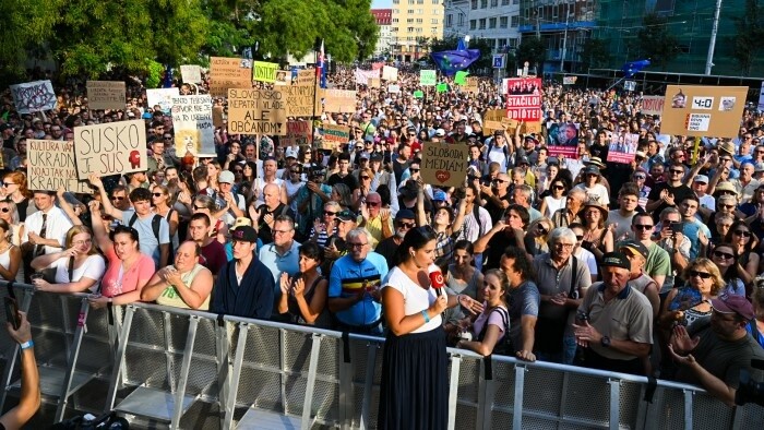 Thousands of people protest in Bratislava against Government's actions