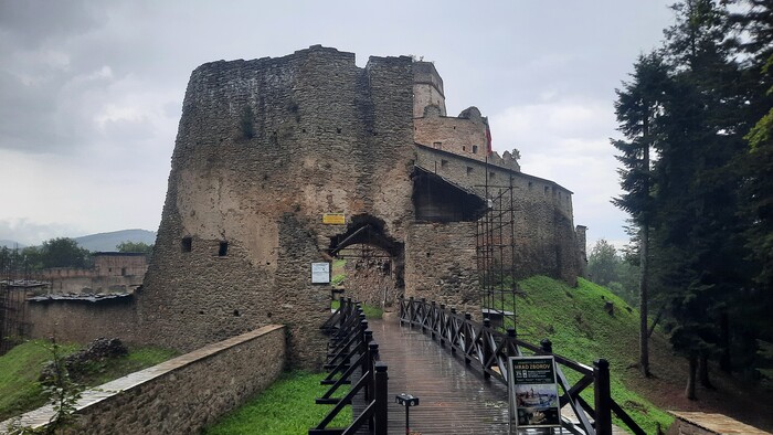 Hrad Zborov. Prečo sa stal ruinou? 