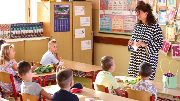 Riaditelia škôl zápasia s problémom nedostatku učiteľov a nepedagogických pracovníkov