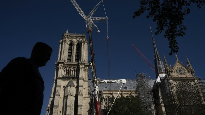 La cathédrale Saint-Martin rend hommage à Notre-Dame de Paris