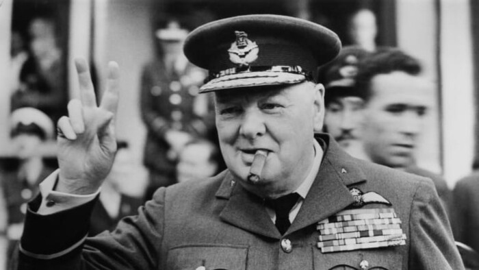 Dejiny.sk: Winston Churchill - politik do neľahkých čias