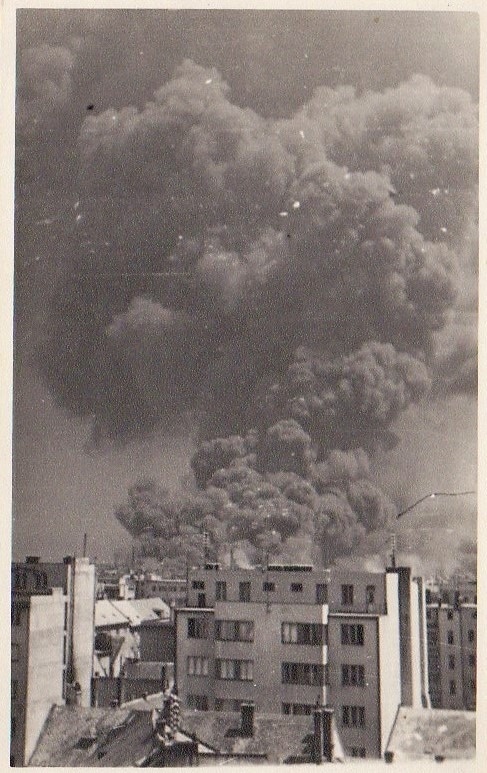 apollo_bombing_bombardovanie_Archive of Zuzana Botiková.jpg