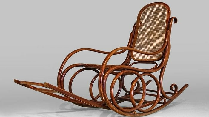 Thonet-Kreslo_Dominik Matus_wiki.jpg