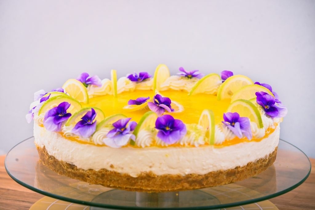 Recept na citrónovo-medový cheesecake zo šou Pečie celé Slovensko.