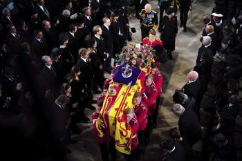 t_APTOPIX_Britain_Royals_Funeral711934901499.jpg