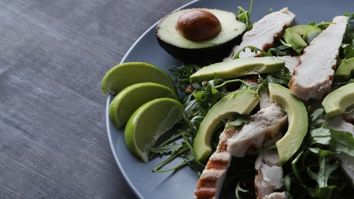 avocado-chicken-freepik-racool_studio.jpg