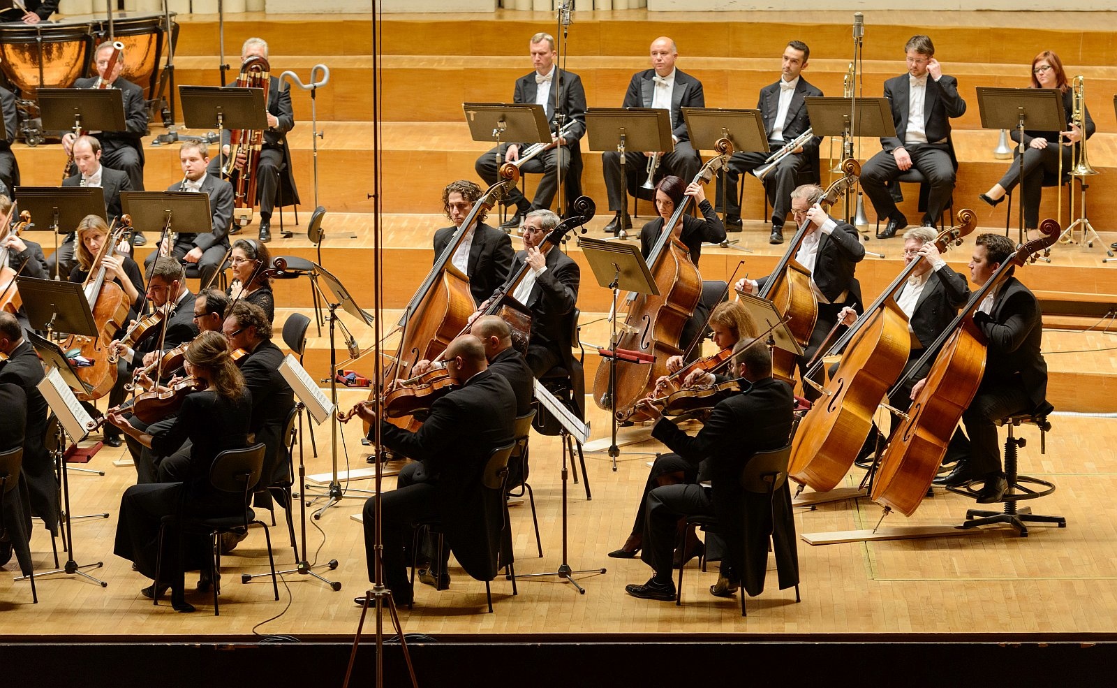 Nie sú to len vážni ľudia vo frakoch. Kto sú tí, ktorí tvoria Symfonický orchester Slovenského rozhlasu?