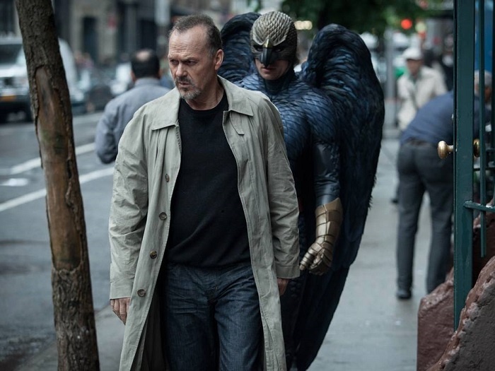 Sledujte oscarový film Birdman o neľahkom hereckom remesle