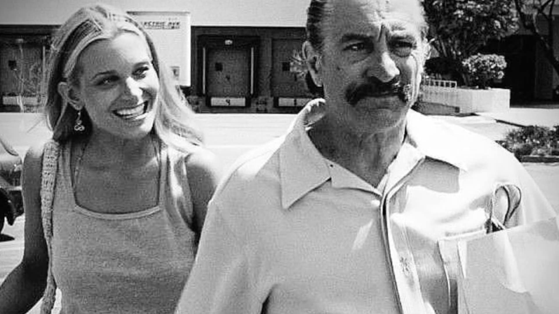 Bridget-Fonda-Robert-de-Niro-Quentin-Tarantino-1997-Jackie-Brown-Insta