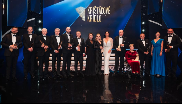 Tieto osobnosti si odniesli Krištáľové krídlo za rok 2024. Medzi nimi aj bývalý prezident